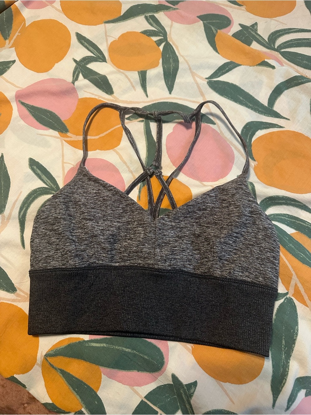 ALO YOGA sports bra size s
Can be used as a tank for hot yoga
Tags: Nike, Alo Y
